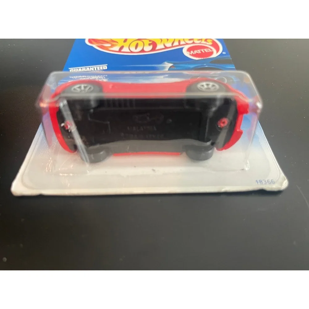 00573 - Hot Wheels 1996‎ Collector 597 Buick Wildcat Red Die Cast Metal Toy Car